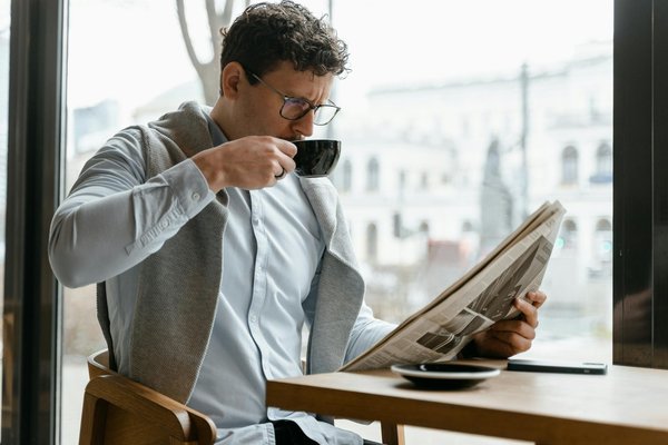 Comment s'appelle l'outil pour regarder dans les oreilles : l'otoscope